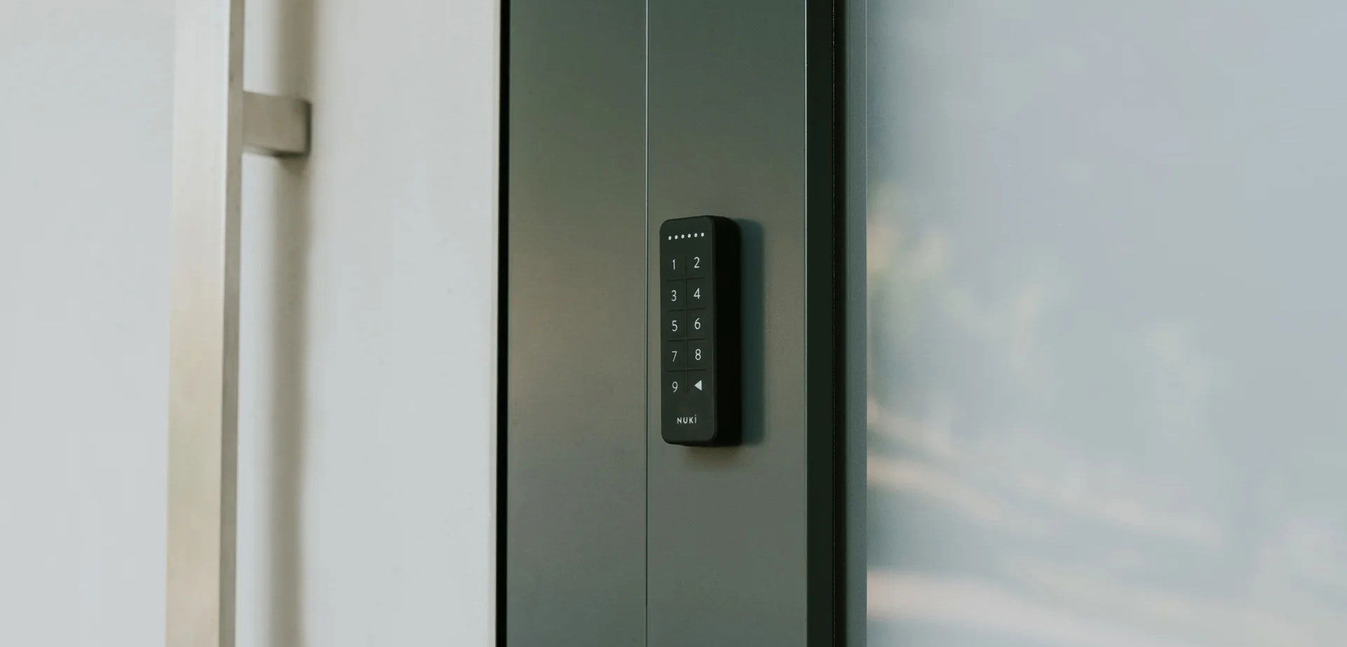 Tastatura Nuki Keypad montata pe tocul usii Tastatura Nuki Keypad montata pe tocul usii